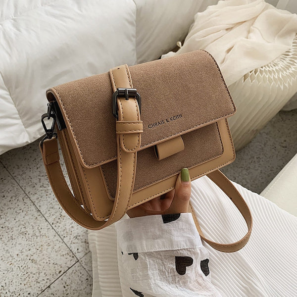 Small shoulder bag